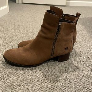 Born boots